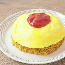 レンジで簡単 とろとろ卵のチーズカレーオムライス 作り方 レシピ クラシル レシピ チーズカレー レシピ 料理 レシピ