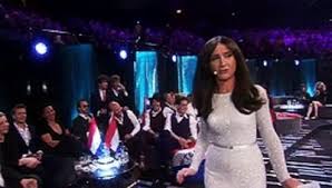Elle a grandi à partille, près de göteborg. Petra Mede Petratepresenta Twitter