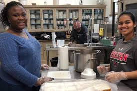 students volunteer at nonprofits during