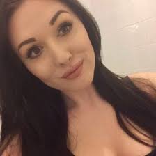 Amy Brinson (amyleelouise)