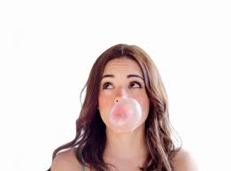 7 Beneficios De Masticar Chicle