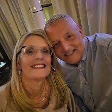 Hi all, please can someone help me out . In discussion with my mother and  she is telling of the family of sign writers whom did all of the Ind Coope  signs