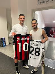 Böyle bir güzellik ancak bu şekilde bok edilebilirdi. Hakan Calhanoglu Hakanc10 Twitter