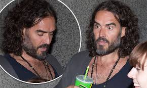 Katy is one of five family members. Russell Brand Looks Startled In Melbourne After Katy Perry S Baby News Daily Mail Online