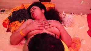 Devar Ne Apne Bhabhi Ka Jism Ka Pyaas Bujhaya feat. Mr Entertainer by  FapHouse