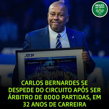 Após mais de 30 anos de carreira, o árbitro brasileiro Carlos Bernardes se  despediu do circuito da ATP. Ele comandou a decisão do ATP Finals em Turim,  onde Jannik Sinner venceu Taylor