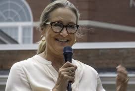 LTV Revives Playwrights' Theatre with 'Stupid F*cking Bird'