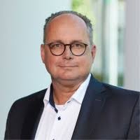 500+ perfiles de «Bertsch»