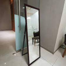 Kaca cermin dapat didapatkan pada toko bangunan ataupun melalui berbagai marketplace online. Harga Cermin Besar Terbaik Dekorasi Perlengkapan Rumah Juni 2021 Shopee Indonesia