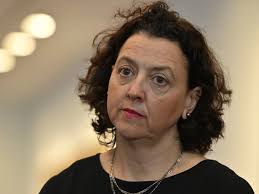 Teal MP Monique Ryan taken to court by staffer Sally Rugg over alleged  workplace law breach