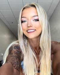 Shayla Newman (@shaylaa.mn) · Instagram 照片和视频