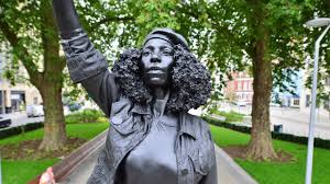 Some sculptures may take 6 to 8 weeks to be cast. Colston Statue Bristol Mayor Says Marc Quinn Statue Was Imposed By London Artist