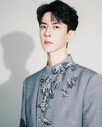 Chinese singer, actor, and model Yu Menglong, also known as Alan Yu, has  tragically passed away at 37 after falling from a building in Beijing. 🕊️  Known for hits like Go Princess