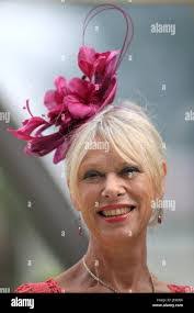 Nettie Mason's Instagram, Twitter & Facebook