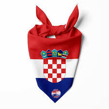 Die flagge kroatiens ist eine horizontale trikolore in den farben rot, weiß und blau, mit dem mittig aufgesetzten wappen kroatiens. Kroatien Flagge Hundehalstuch Stikkma