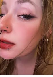 shari..wolfe (@shari..wolfe)