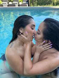 TW Pornstars - Marie Madore. Twitter. I love my friends 👩🏻‍❤️‍💋‍👩🏻  this set was hot! 🥵 you know. 5:44 AM - 13 Jan 2023