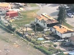 La tornade qui a touché la ville de mascouche, dans lanaudière, a causé des dommages importants. Nkb28cr3x8fkgm