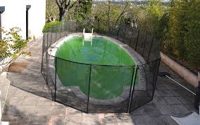 L Eau De Ma Piscine Est Verte Que Faire Piscine Desjoyaux