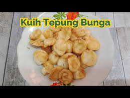 Hal ini dibuktikan dengan perkongsian ramai resepi kuih tepung bunga yang diberi oleh aida abdul fatah di laman facebook. Kuih Tepung Bunga Tanpa Santan Kuih Tradisional Youtube
