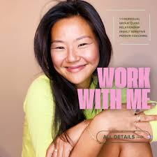 Ellie Lee's Instagram, Twitter & Facebook