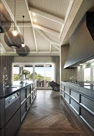 These two freshly sophisticated home interiors, put together by mops studio, embody a modern rustic vibe that is hugely welcoming. Beautiful Australian Country House Country House Interior Australian Country Houses Country Modern Home