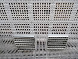 Dabei werden die lösungen derart optimiert, dass hohe designästhetik mit sichtbaren echtholzoberflächen sind. Schalldammung Und Schallschutz Bauphysik Schallschutz Baunetz Wissen