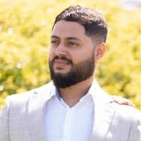 60+ Profile mit dem Suchbegriff „Matharu“