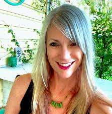 Tracy Kennard's Instagram, Twitter & Facebook