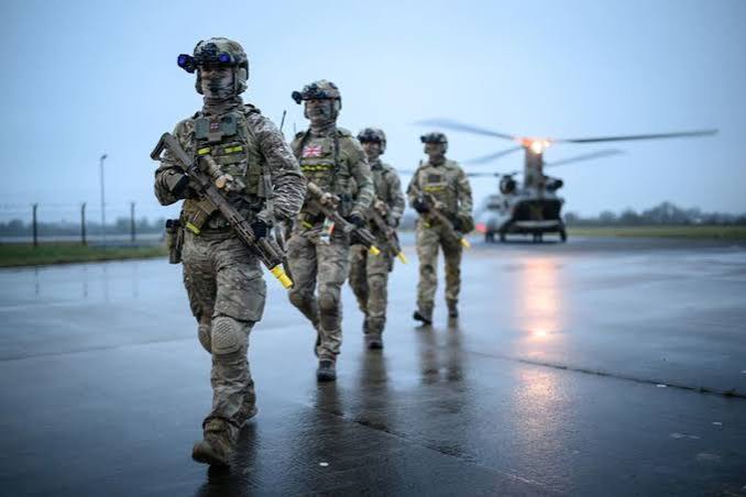Defence Secretary urges British public to be ready for war within 1,000 days - AOL