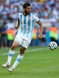 El 23 de octubre de 2013 la asociación del fútbol argentino (afa) anunció que la ciudad de vespasiano, en el estado de minas gerais, fue elegida como la sede del campamento base de la selección argentina durante su participación en la copa mundial. Ezequiel Garay Footie Spot