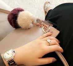 الإب تعاد عن ص غار العقول لا علاقة له بـ الغرور أبدا هناك فر ق كبير بين الترف ع و التكب ر Girly Jewelry Girl Hand Pic Stylish Girl Images