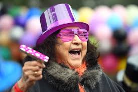 Discovery Cube's balloon drop brings New Year's Eve magic to children in  Sylmar