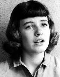 Patti Crowe's Instagram, Twitter & Facebook