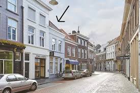 Wel zij er goede mogelijkheden in de parkeergarages of op de transferia aan de rand van de stad. Ruim En Gezellig Appartement In Den Bosch Centrum Oozo Nl