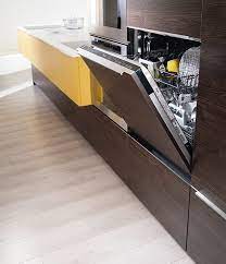Kitchen stories 2020, page 126. Meubles Cuisine Quelle Armoire Pour Votre Electromenager Mobalpa