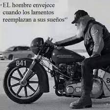El Hombre Envejece Frases Moteras Fotografia De Motocicleta Garaje Para Motos