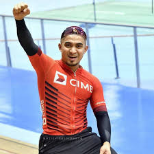 He is the eighth of nine children. Basikal Terpakai Hadiah Arwah Bapa Bawa Semangat Azizulhasni Raih Juara Dunia Keirin Pingat Olimpik Nona