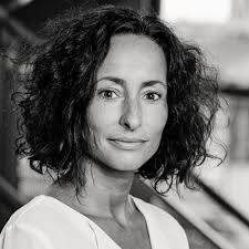 Mona Kanwal Sheikh på LinkedIn: ‎Radio Information: Verdenssamfundet skal  kunne rumme to tanker på en gang…