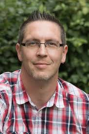 Heute ist Markus Bell aus dem #Bonn und #Koblenzer Umland an der Reihe.  „Mein Name ist Markus Bell und ich bin Euer Imker und Ansprechpartner für  #BienenLeasing am schönen Mittelrhein. Die Bienen