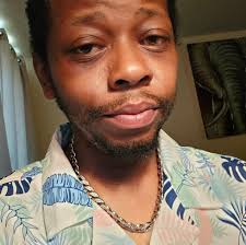 I'm convinced this status is only getting posted to be funny cuz ain't no  way yall this slow. Smh.