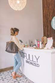 The Best Houston Organic Spray Tan Salon Tayler Malott