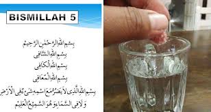 Ahmad adalah seorang kasyaf yaitu bisa melihat sesuatu di dunia gaib. Sebelum Tidur Ambil Air Suam Dan Secubit Garam Elak Gangguan Makhluk Halus Pesona Pengantin