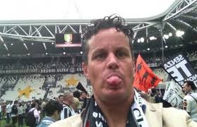 .arbitri ha deciso di espellere il centrocampista dell'inter vecino,al 13 minuto del primo tempo,dopo che orsato lo aveva ammonito. Smascherato Il Fratello Di Orsato E Uno Juventino Sfegatato Caos Su Facebook