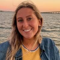 Bethany Baxter's Instagram, Twitter & Facebook