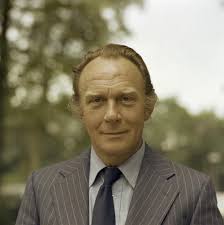 Haar vader is timmerman en metselaar bij de nederlands radio unie. Pin Op Kent U Deze Gezichten Nog