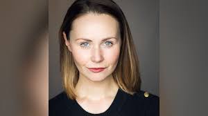 Rosanna Adams's Instagram, Twitter & Facebook