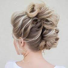 Count to 5 and your hair is up in a french roll. 25 Fabulous French Twist Hairstyles Belletag