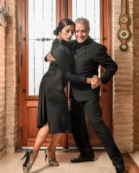 Un placer tener su arte y presencia maestro @ugoaragon . Será más que  especial su compañía como su gran abrazo. Hugo Aragón maestro de tango de  Argentina es parte de los desenlaces