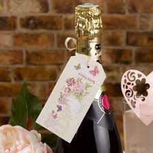 „frosch geküsst, schatz gefunden ist genau die richtige damit gastgeschenke hochzeit oder hochzeitsjubiläum schön unterstreichen, ist ein spruch ideal. Witzige Gastgeschenke Zur Hochzeit Make My Day Das Hochzeitsmagazin
